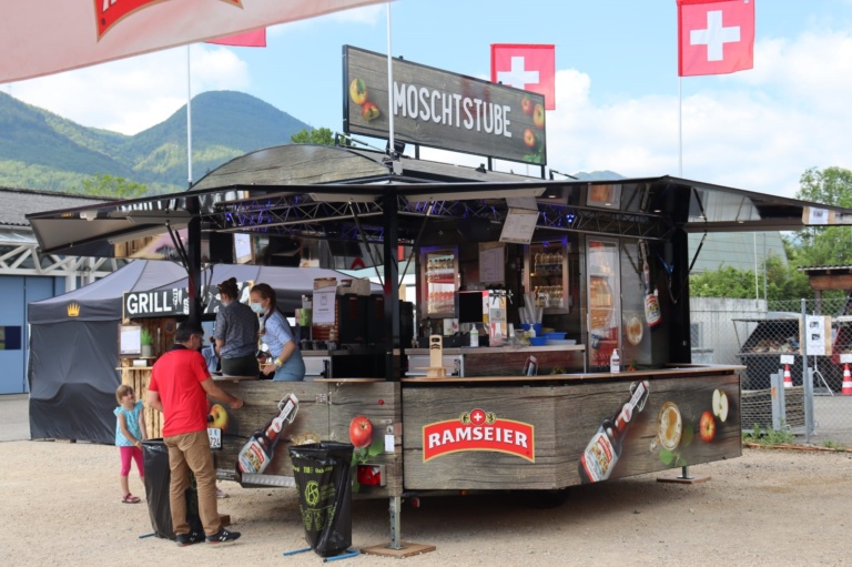 Le salon à cidre RAMSEIER à la fête de lutte 2021 du canton de Soleure, à Matzendorf